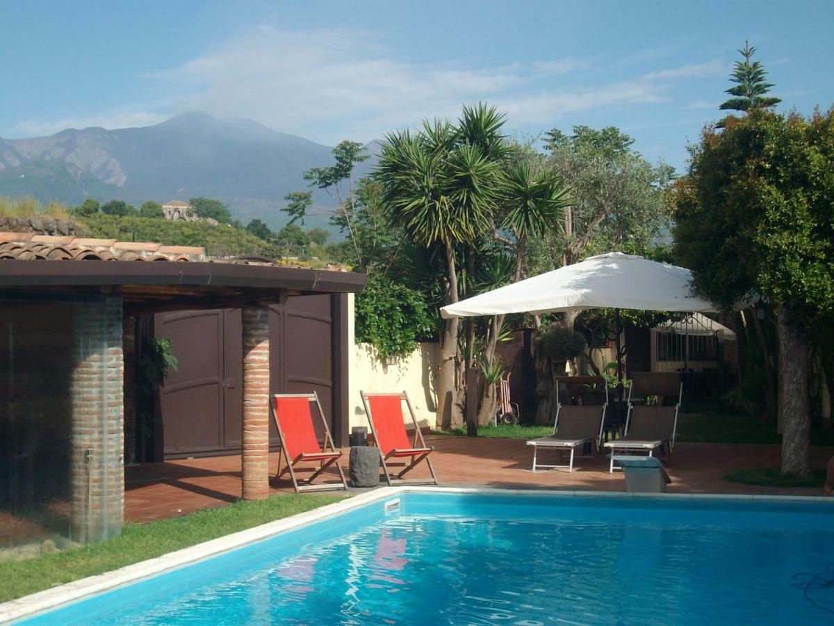Villa Singola -Sole-Luna-Casavilladusoleil Ачиреале Екстериор снимка